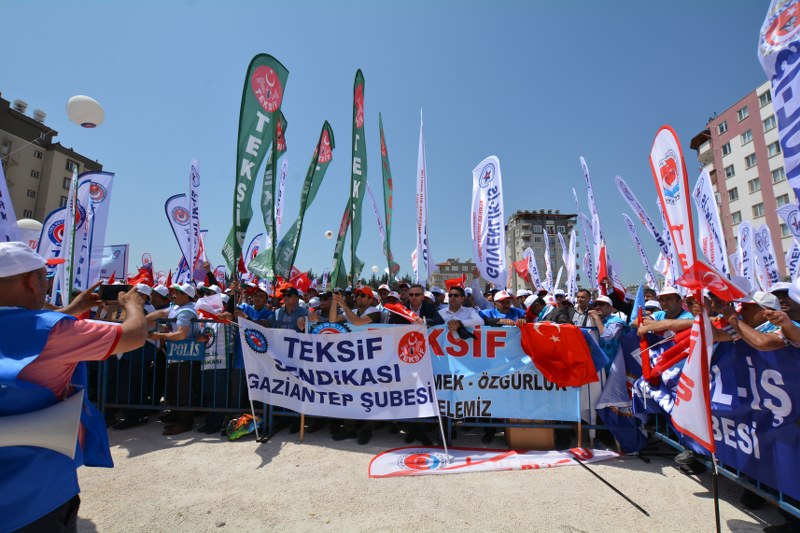 1 MAYIS’I HATAY’DA KUTLADIK görseli