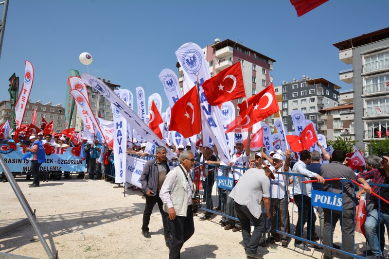 1 MAYIS’I HATAY’DA KUTLADIK görseli