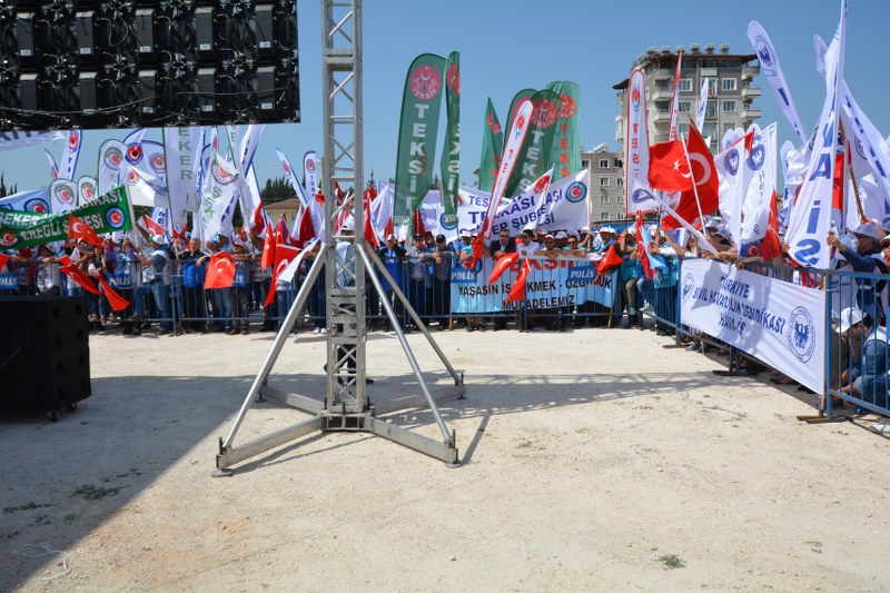 1 MAYIS’I HATAY’DA KUTLADIK görseli
