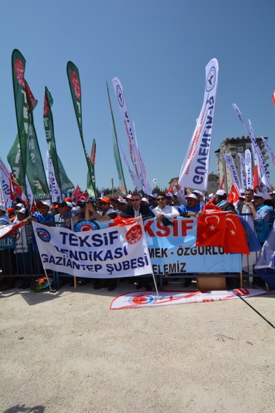 1 MAYIS’I HATAY’DA KUTLADIK görseli