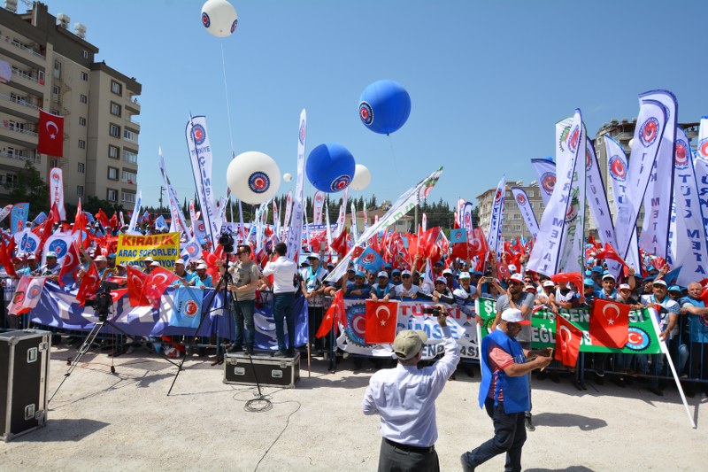 1 MAYIS’I HATAY’DA KUTLADIK görseli