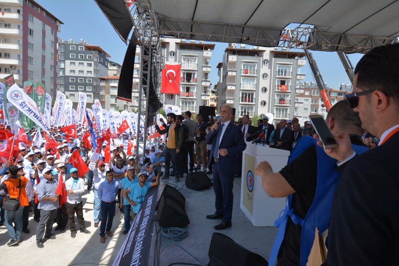 1 MAYIS’I HATAY’DA KUTLADIK görseli