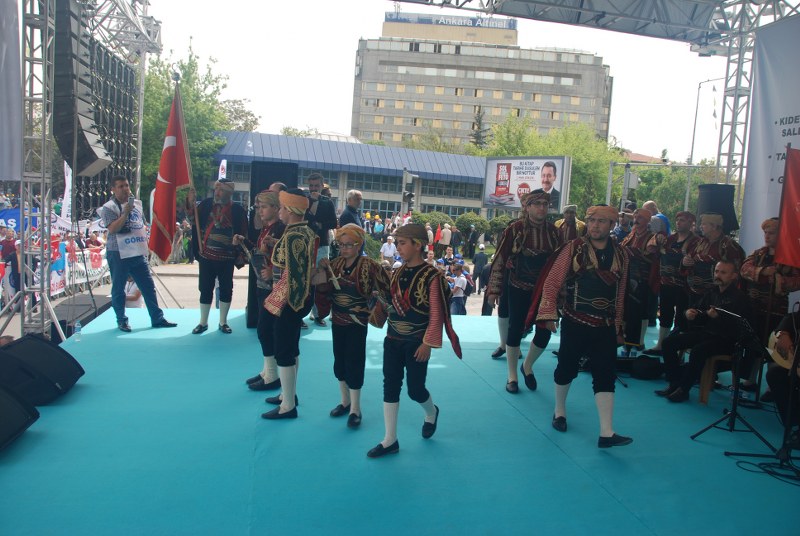 1 MAYIS ANKARA’DA COŞKUYLA KUTLANDI görseli