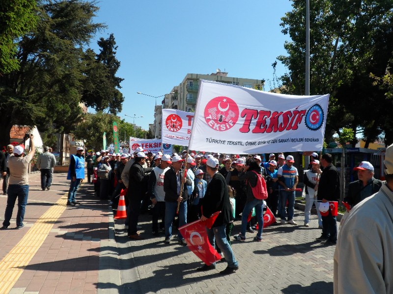 1 MAYIS ÇANAKKALE’DE COŞKUYLA KUTLANDI görseli