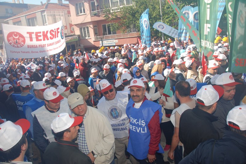 1 MAYIS ÇANAKKALE’DE COŞKUYLA KUTLANDI görseli
