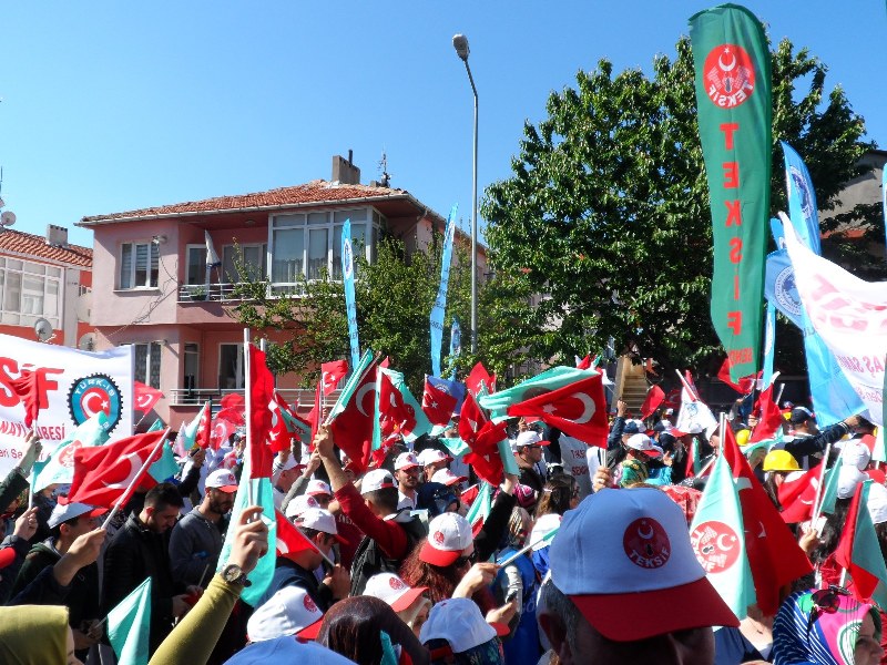 1 MAYIS ÇANAKKALE’DE COŞKUYLA KUTLANDI görseli