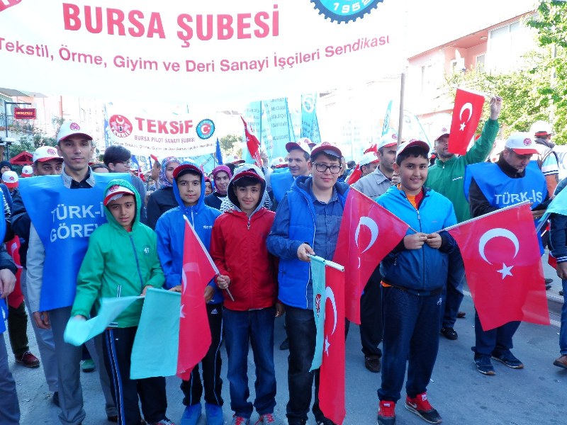 1 MAYIS ÇANAKKALE’DE COŞKUYLA KUTLANDI görseli
