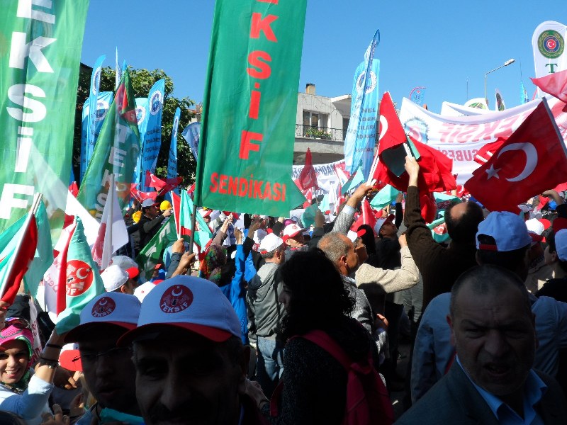 1 MAYIS ÇANAKKALE’DE COŞKUYLA KUTLANDI görseli