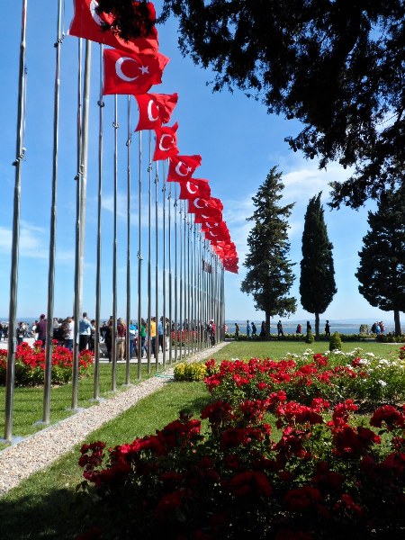 1 MAYIS ÇANAKKALE’DE COŞKUYLA KUTLANDI görseli