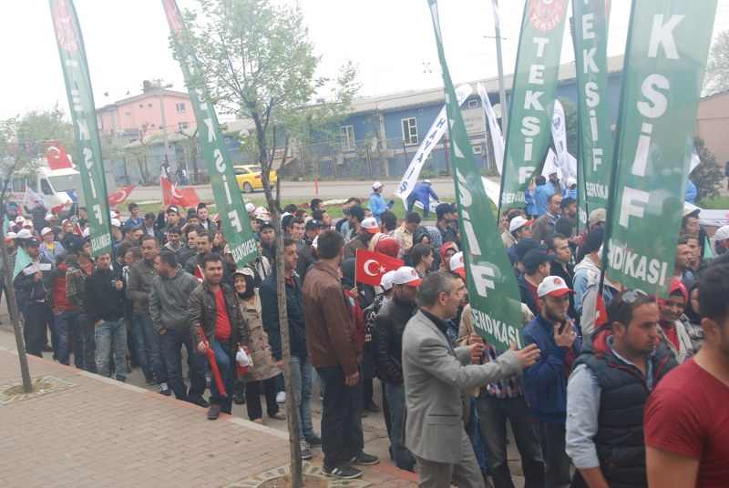 1 MAYIS COŞKUYLA KUTLANDI görseli