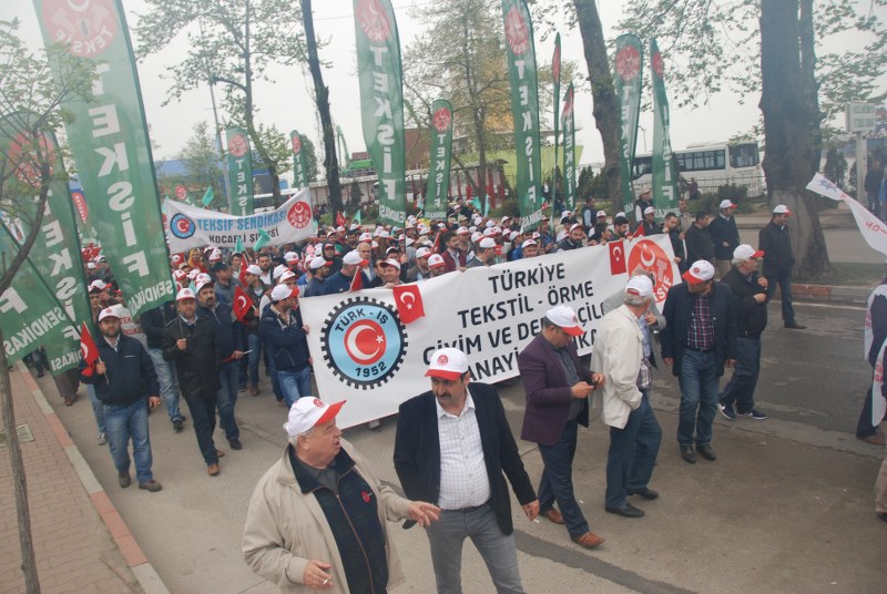 1 MAYIS COŞKUYLA KUTLANDI görseli