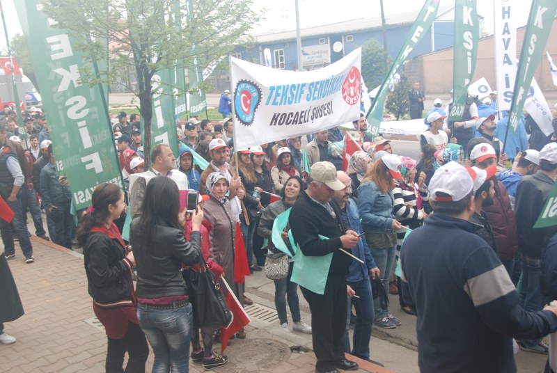1 MAYIS COŞKUYLA KUTLANDI görseli