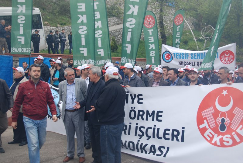 1 MAYIS COŞKUYLA KUTLANDI görseli