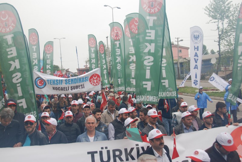 1 MAYIS COŞKUYLA KUTLANDI görseli