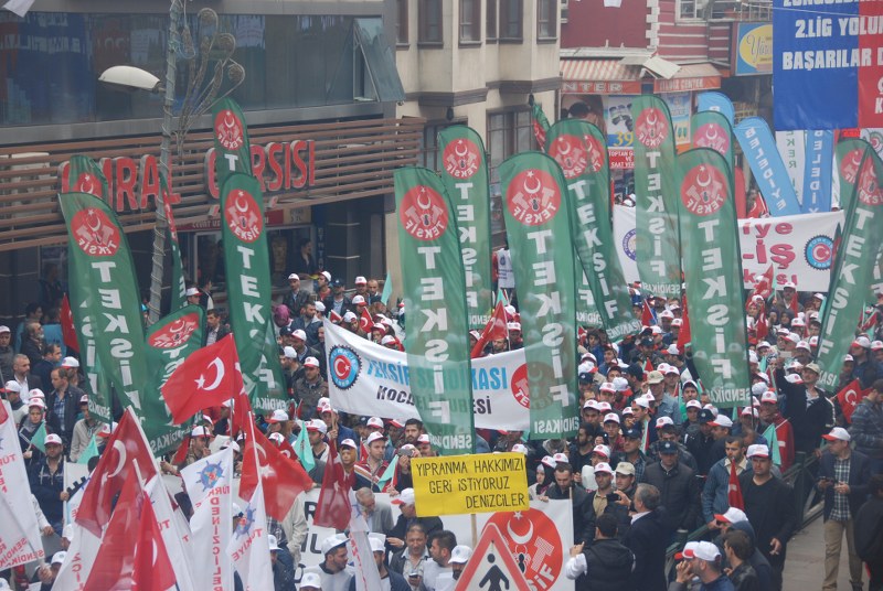 1 MAYIS COŞKUYLA KUTLANDI görseli