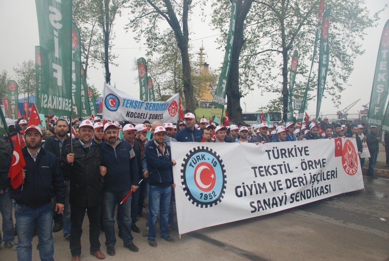 1 MAYIS COŞKUYLA KUTLANDI görseli