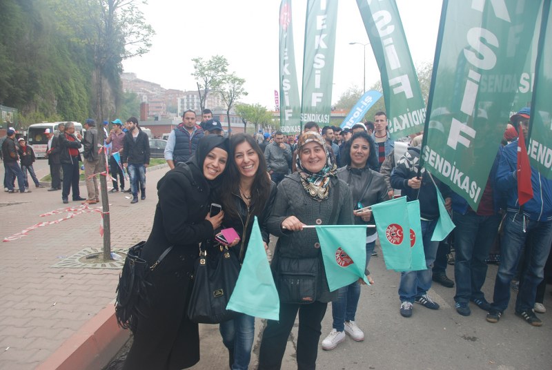 1 MAYIS COŞKUYLA KUTLANDI görseli