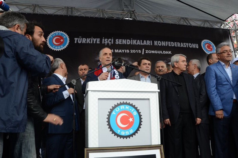1 MAYIS COŞKUYLA KUTLANDI görseli
