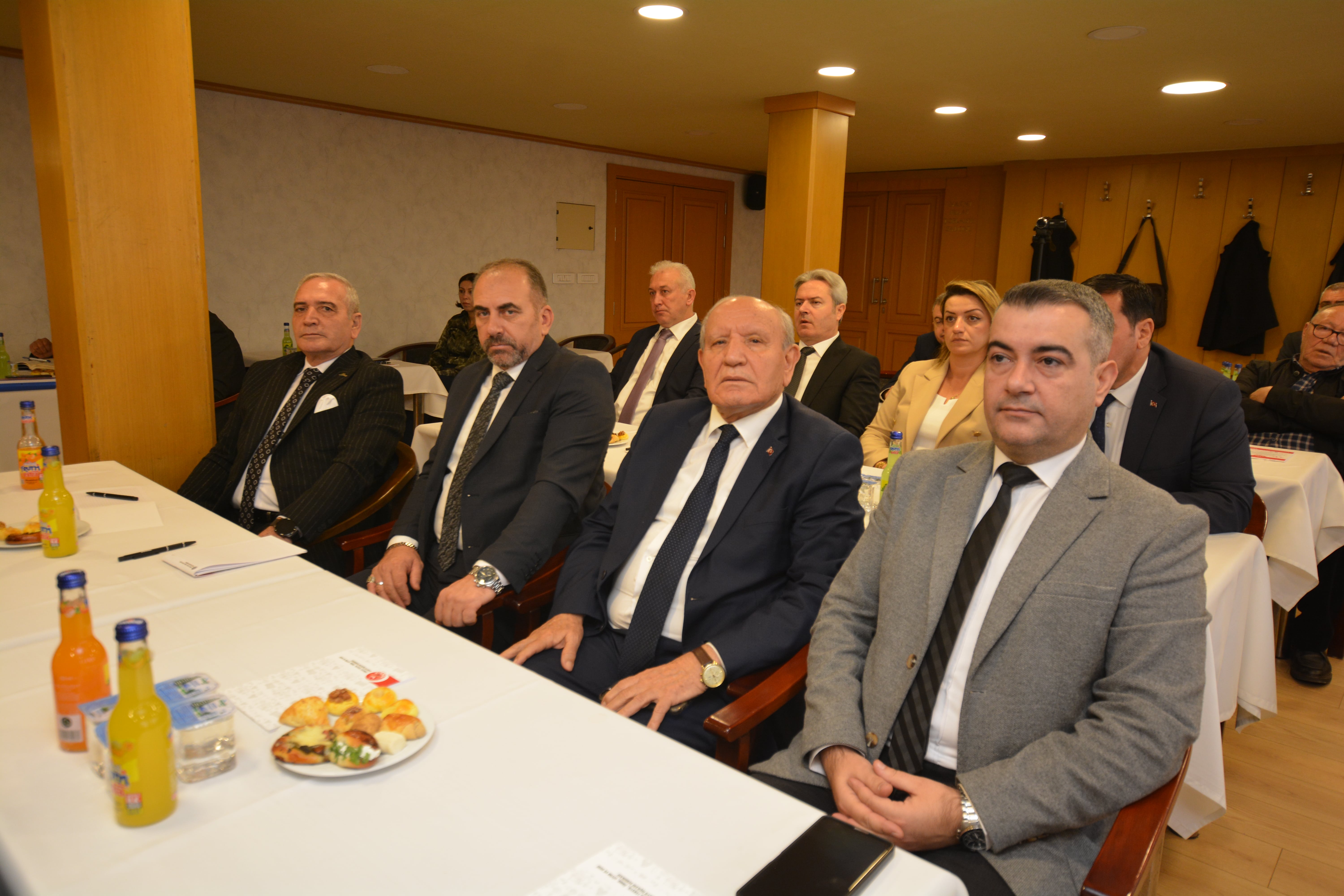 İkiz Dönüşüm, Dijital Dönüşüm, Yeşil Dönüşüm ve Tekstil Sektörü Eğitim Semineri Gerçekleşti görseli