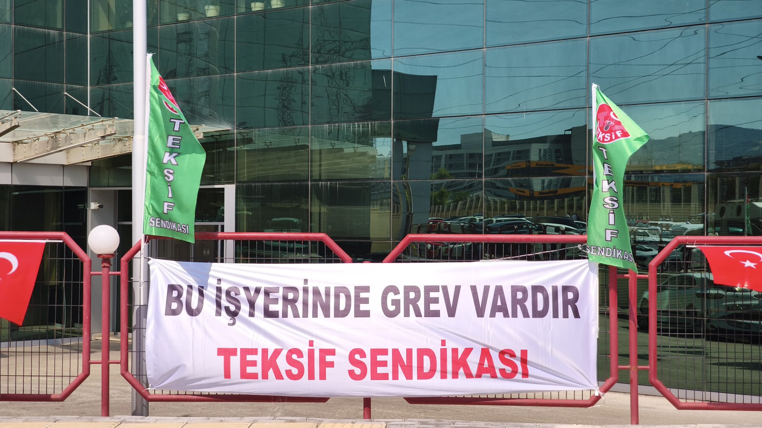 KORTEKS’TE GREV BAŞLADI