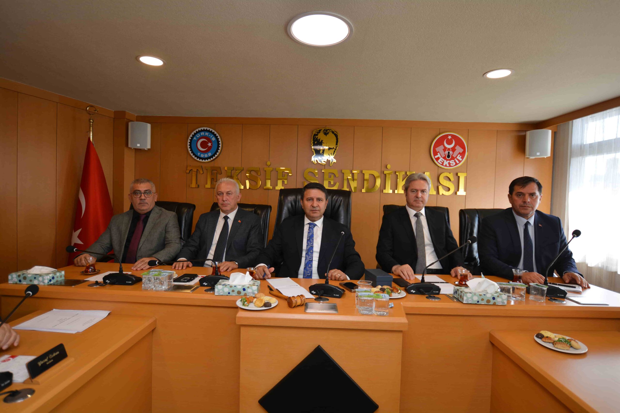 TEKSİF’TE GÖREV TESLİM TÖRENİ GERÇEKLEŞTİRİLDİ